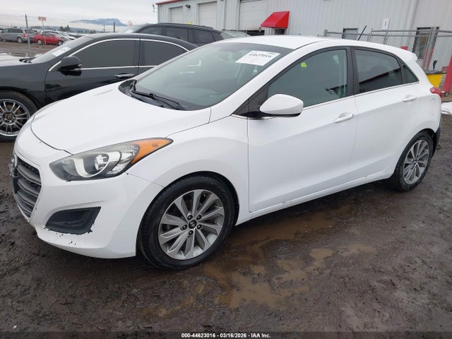 Hyundai ELANTRA GT 2016 KMHD35LH2GU251897 Image 2