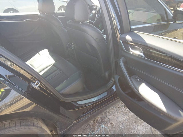 44623033 :رقم المزاد ، WBAJB1C55KB375852 vin ، 2019 Bmw 530e Xdrive Iperformance مزاد بيع