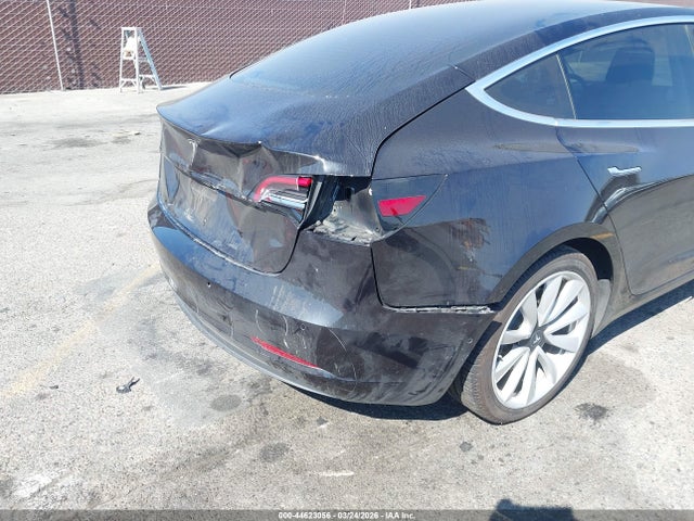 Продажа на аукционе авто 2018 Tesla Model 3 Long Range/mid Range, vin: 5YJ3E1EA5JF078346, номер лота: 44623056