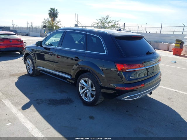 2020 AUDI Q7 WA1LXAF70LD001837 Photo 2