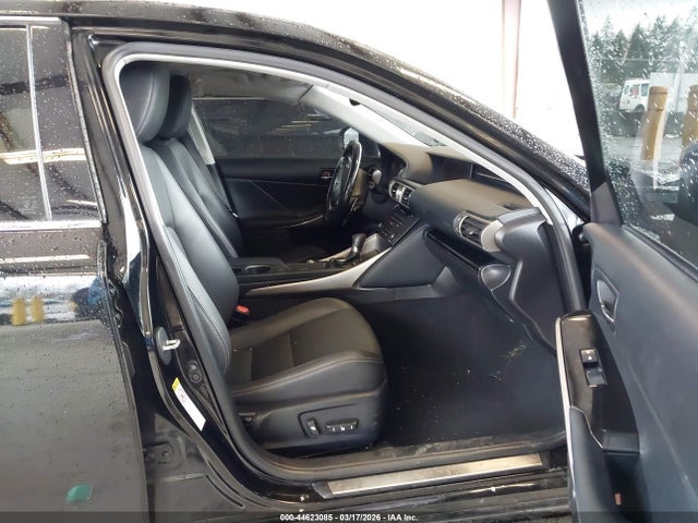 JTHBA1D25G5024202 Lexus IS 200T