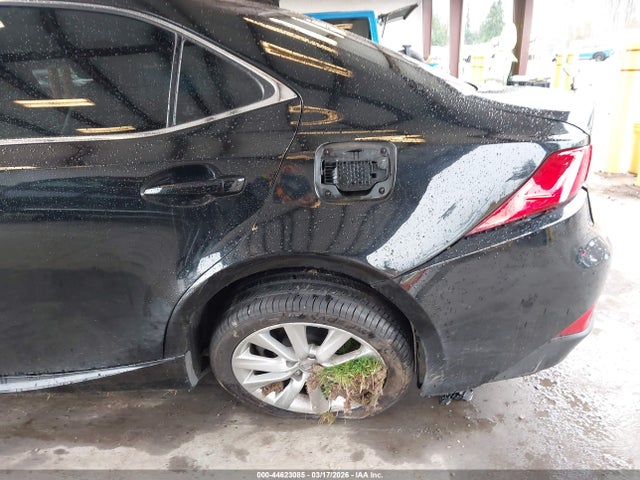 JTHBA1D25G5024202 Lexus IS 200T