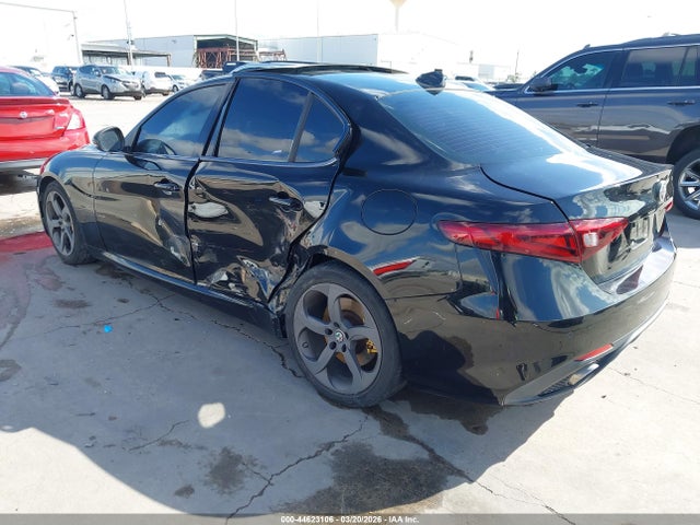 Alfa Romeo Giulia Rwd 2017 ZARFAEBN9H7554711 Image 3