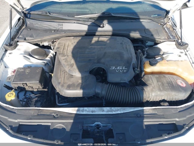 Aukcja sprzedaży 2018 Chrysler 300 300s, vin: 2C3CCABG5JH243499, numer aukcji: 44623129