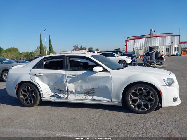 Aukcja sprzedaży 2018 Chrysler 300 300s, vin: 2C3CCABG5JH243499, numer aukcji: 44623129