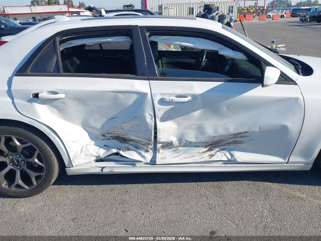 Aukcja sprzedaży 2018 Chrysler 300 300s, vin: 2C3CCABG5JH243499, numer aukcji: 44623129