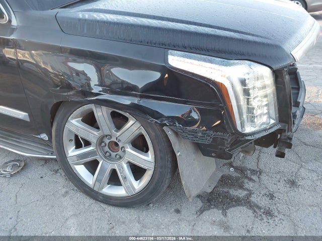 2020 Cadillac Escalade Esv 2wd Luxury მანქანა იყიდება აუქციონზე, vin: 1GYS3HKJ3LR217430, აუქციონის ნომერი: 44623156