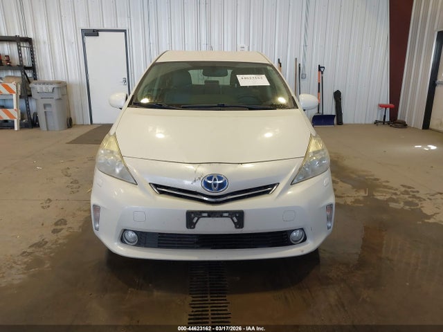 JTDZN3EUXE3332071 Toyota Prius V Five