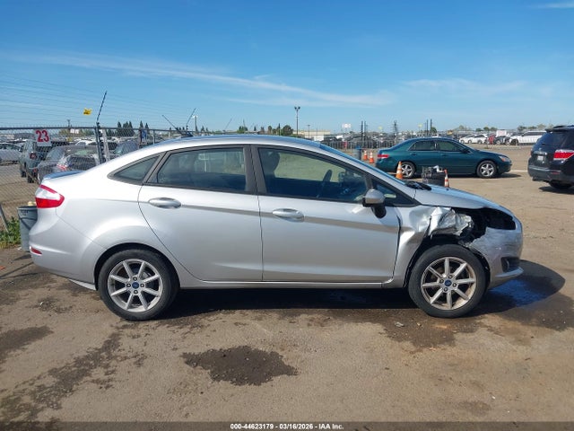 Ford FIESTA SE 2019 3FADP4BJ2KM105297 Image 13