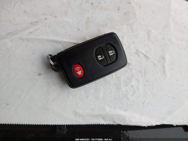 JTDKN3DU1E0364279 Toyota Prius Two