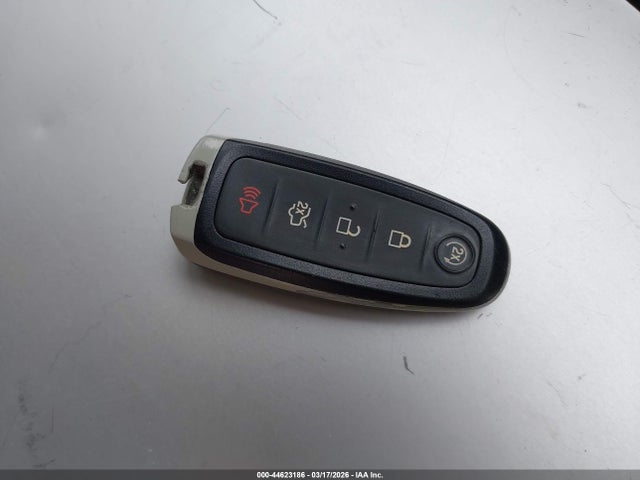 1FADP3J25HL264961 Ford Focus Titanium