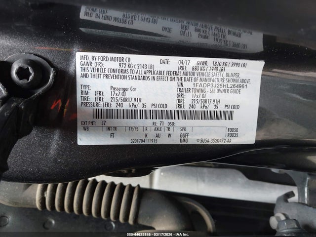 1FADP3J25HL264961 Ford Focus Titanium