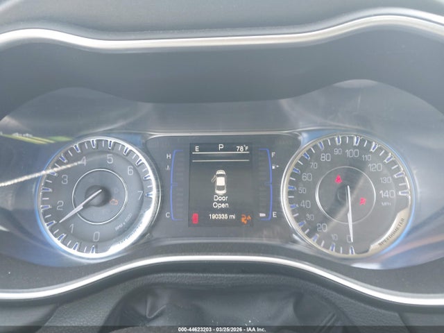 2016 CHRYSLER 200 1C3CCCAB2GN142048 Photo 6