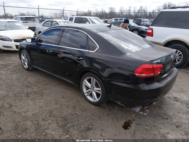 Aukcja sprzedaży 2014 Volkswagen Passat 1.8t Se, vin: 1VWBS7A31EC069075, numer aukcji: 44623206
