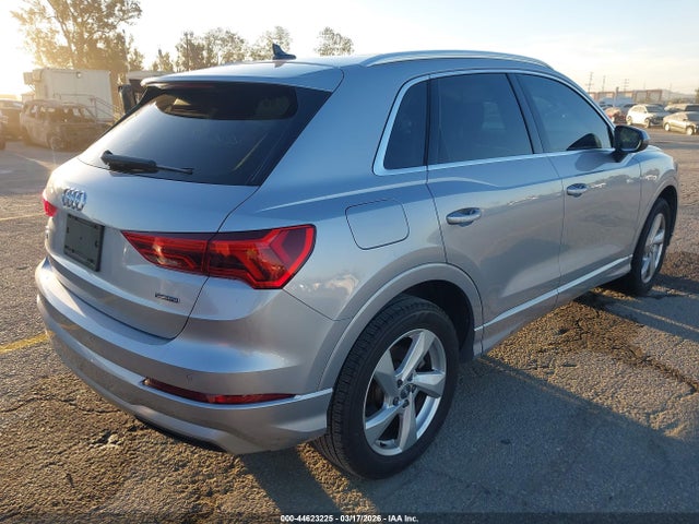 44623225 :رقم المزاد ، WA1AECF35L1015692 vin ، 2020 Audi Q3 Premium 45 Tfsi Quattro Tiptronic مزاد بيع