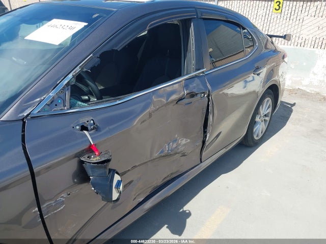 Toyota CAMRY LE 2022 4T1C11AK5NU656366 Image 6