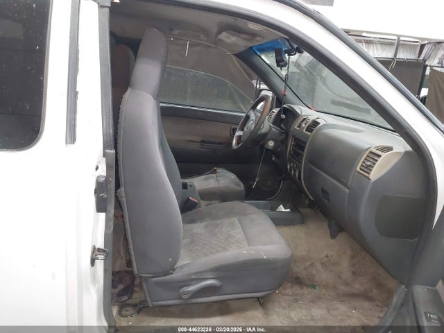 44623238 :رقم المزاد ، 1GTDS196158103235 vin ، 2005 Gmc Canyon Sle مزاد بيع
