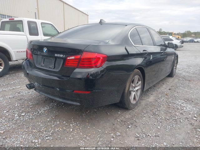 2011 Bmw 528i მანქანა იყიდება აუქციონზე, vin: WBAFR1C55BDJ97947, აუქციონის ნომერი: 44623246