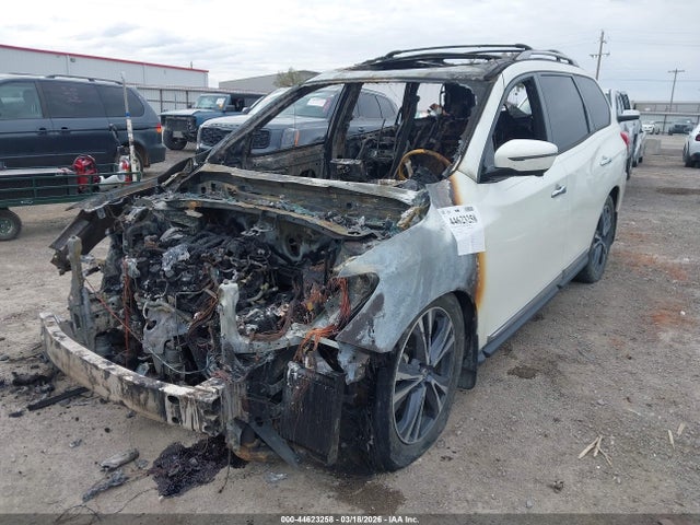 2017 Nissan Pathfinder Platinum მანქანა იყიდება აუქციონზე, vin: 5N1DR2MN6HC690593, აუქციონის ნომერი: 44623258