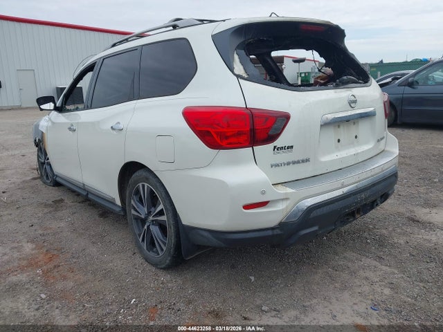 2017 Nissan Pathfinder Platinum მანქანა იყიდება აუქციონზე, vin: 5N1DR2MN6HC690593, აუქციონის ნომერი: 44623258