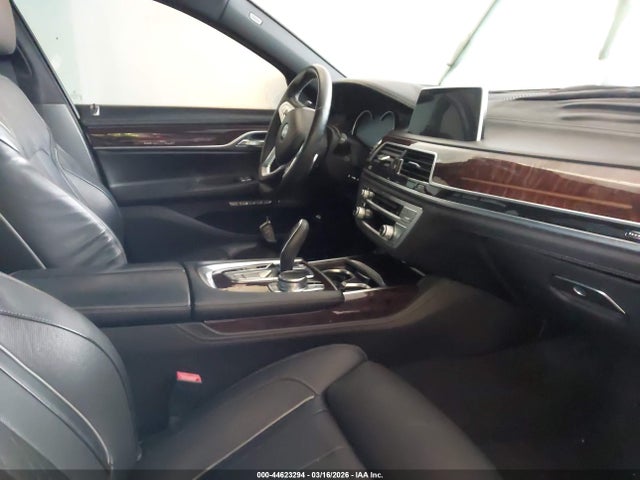 2016 BMW 750I WBA7F2C57GG415668 Photo 4