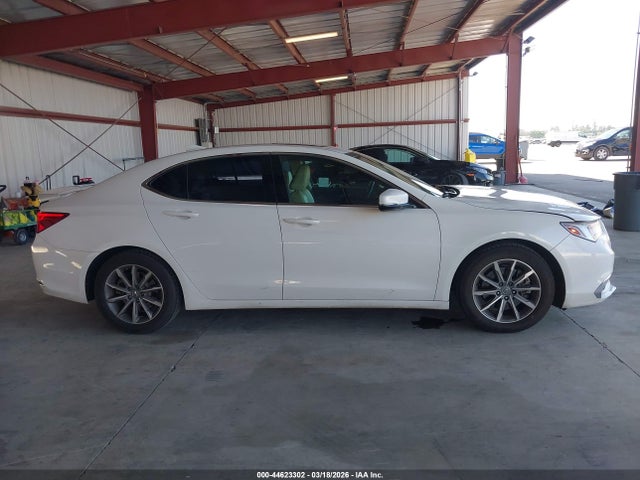 19UUB1F34JA000132 Acura TLX