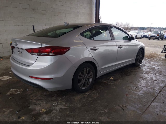 5NPD84LF8JH322746 Hyundai ELANTRA SEL