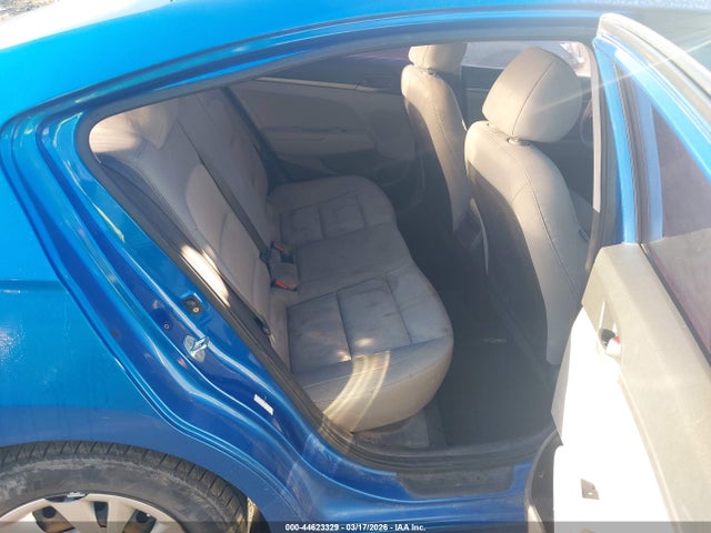 Hyundai ELANTRA SE 2017 KMHD74LF3HU329683 Image 8