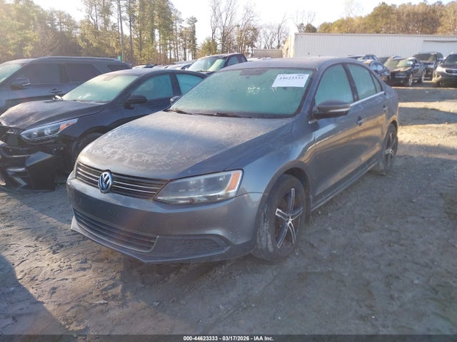 44623333 :رقم المزاد ، 3VWD07AJ2EM273735 vin ، 2014 Volkswagen Jetta 1.8t Se مزاد بيع