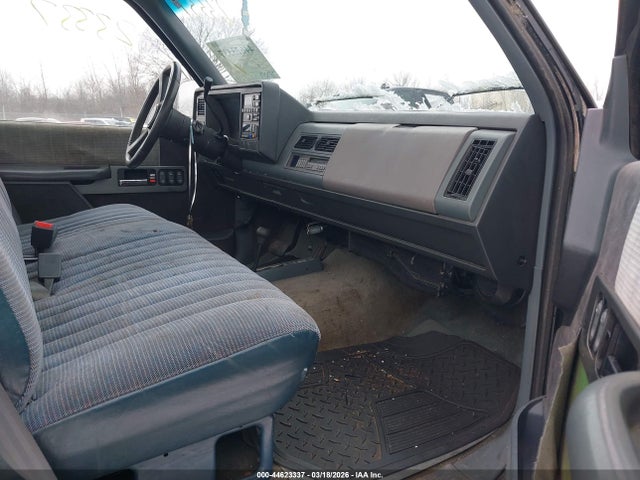 1990 GMC SIERRA 1GTDK14KXLZ547970 Photo 4