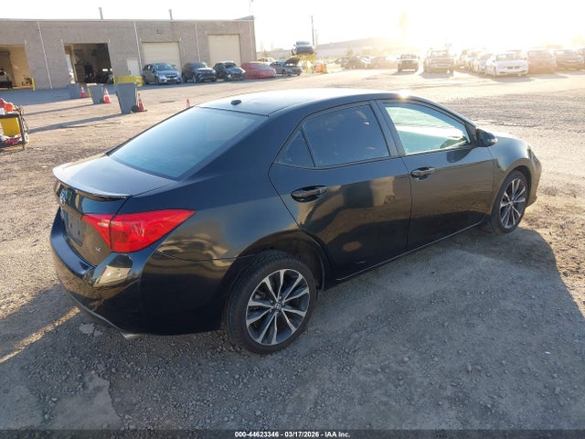 Toyota COROLLA SE 2017 5YFBURHE7HP630620 Image 4