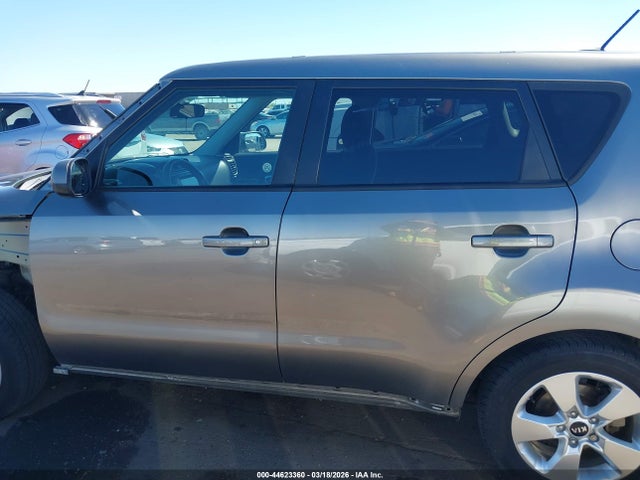 KIA Soul 2018 KNDJN2A21J7585813 Image 15