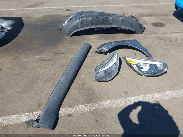 KIA Soul 2018 KNDJN2A21J7585813 Image 12