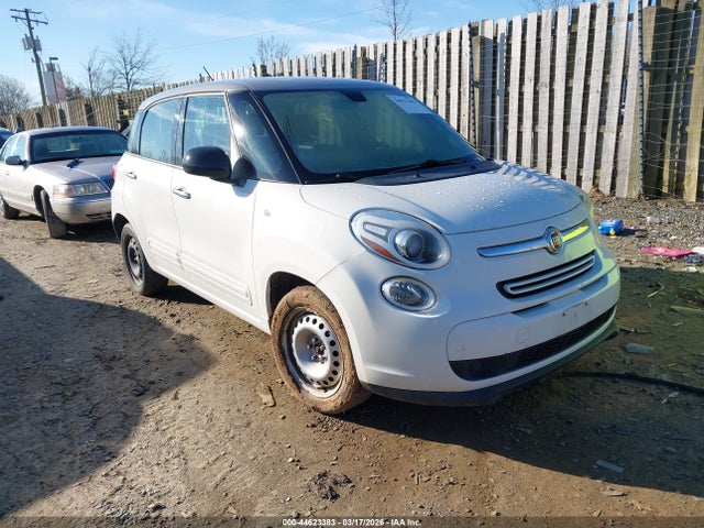 2014 FIAT 500L ZFBCFAAH6EZ015503 Photo 0
