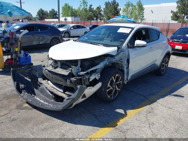 JTNKHMBX1K1062339 Toyota C-HR XLE