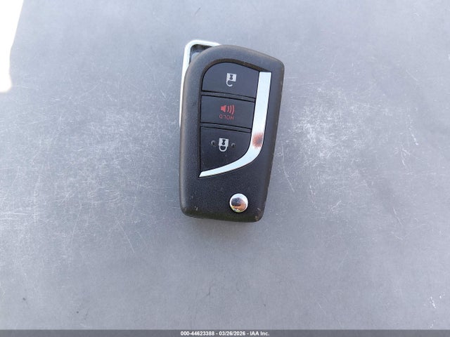 JTNKHMBX4L1090217 Toyota C-HR LE