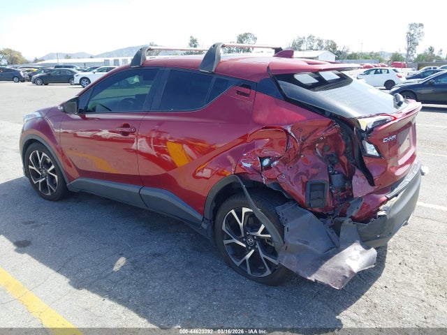 JTNKHMBX2K1057411 Toyota C-HR XLE
