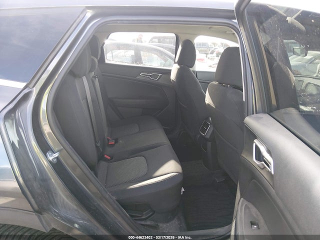 Продажа на аукционе авто 2023 Kia Sportage Hybrid Lx, vin: KNDPUCAGXP7050664, номер лота: 44623402