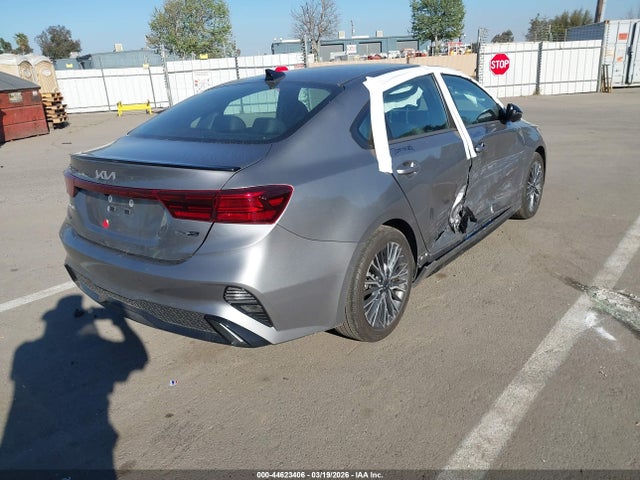 Продаж на аукціоні авто 2024 Kia Forte Gt-line, vin: 3KPF54AD1RE835355, номер лоту: 44623406
