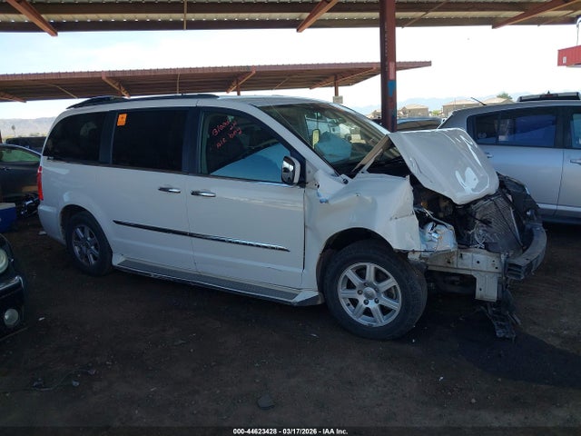 2011 Chrysler Town & Country Touring მანქანა იყიდება აუქციონზე, vin: 2A4RR5DG9BR688231, აუქციონის ნომერი: 44623428