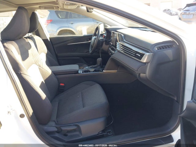 2025 TOYOTA CAMRY 4T1DBADK4SU018067 Photo 4