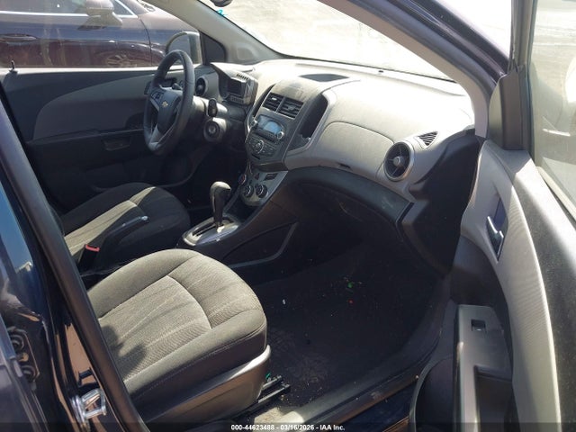 1G1JC5SG0F4179637 Chevrolet Sonic Lt Auto