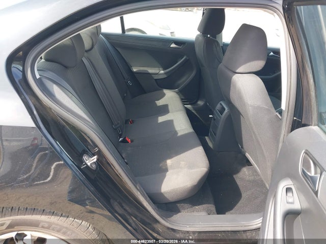Продажа на аукционе авто 2015 Volkswagen Jetta 2.0l S, vin: 3VW2K7AJ1FM299570, номер лота: 44623507