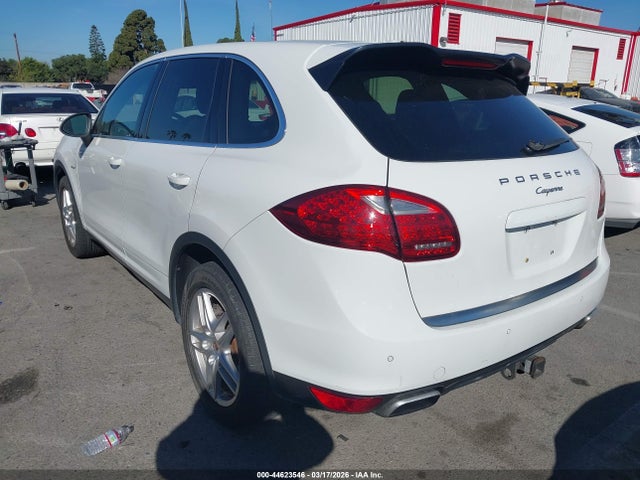 2014 PORSCHE CAYENNE WP1AF2A24ELA36499 Photo 2