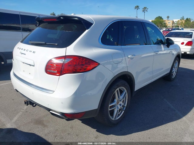 2014 PORSCHE CAYENNE WP1AF2A24ELA36499 Photo 3