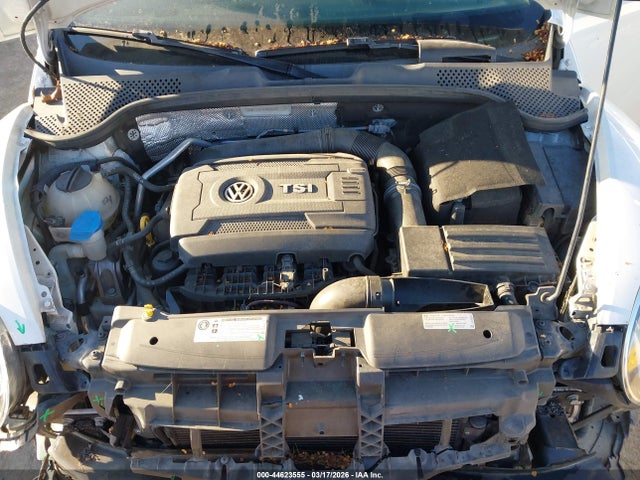 3VWVT7AT4FM606001 Volkswagen Beetle 2.0t R-line