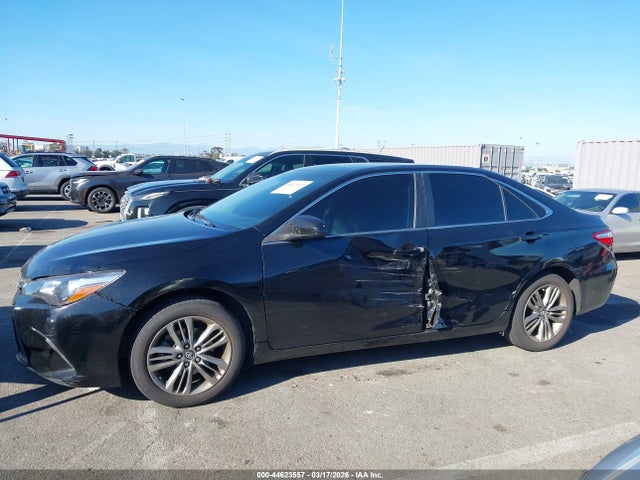 4T1BF1FK1HU312916 Toyota CAMRY SE