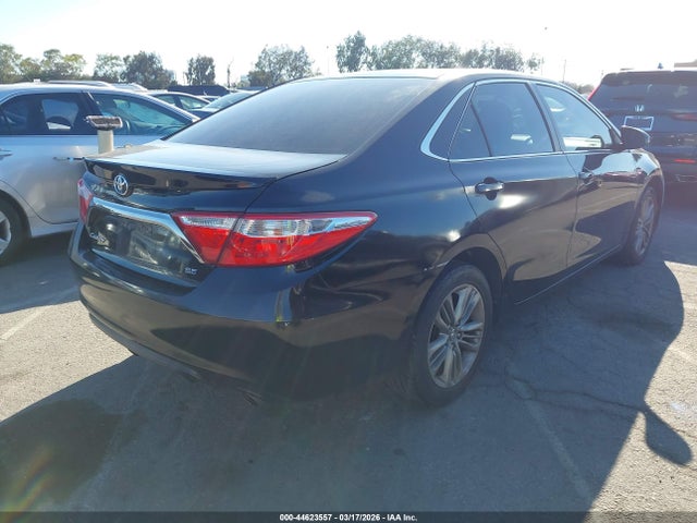 4T1BF1FK1HU312916 Toyota CAMRY SE