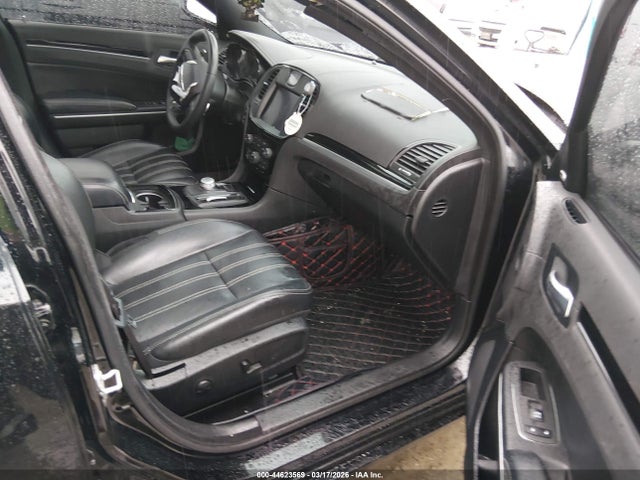 2022 CHRYSLER 300 2C3CCABG3NH218073 Photo 4