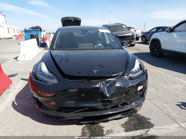 44623575 :رقم المزاد ، 5YJ3E1EA4KF410150 vin ، 2019 Tesla Model 3 Long Range/mid Range/standard Range/standard Range Plus مزاد بيع